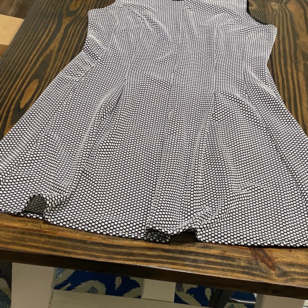 LAST CHANCE! I Le NY Black and White Polka Dot Midi Swing Dress - size 16 - Picture 4 of 5